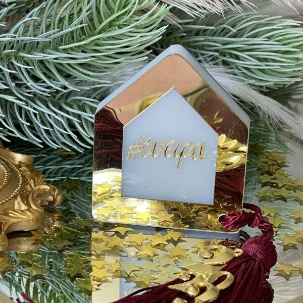 “Dreams” house charm