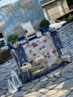 ”Little car in navy blue” ”Little car in navy blue”