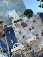 ”Little car in navy blue” ”Little car in navy blue”