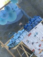 ”Little car in navy blue” ”Little car in navy blue”