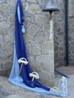 ”Little car in navy blue” ”Little car in navy blue”