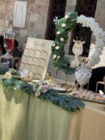 ”Twins cute Giraffe”