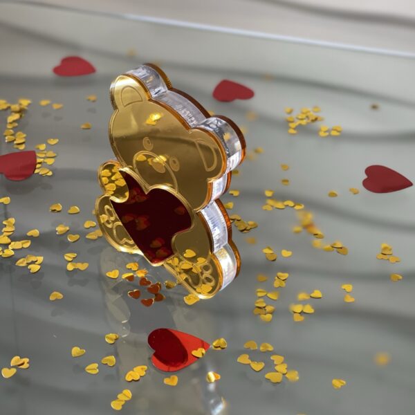 Table plexiglass teddy bear with heart Table plexiglass teddy bear with heart
