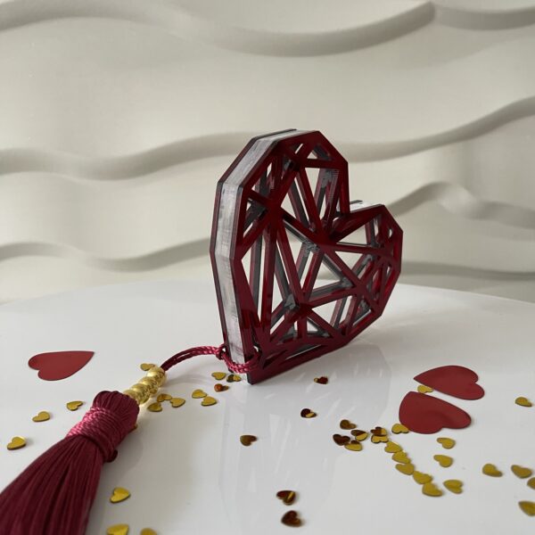Plexiglass diamond table heart Plexiglass diamond table heart