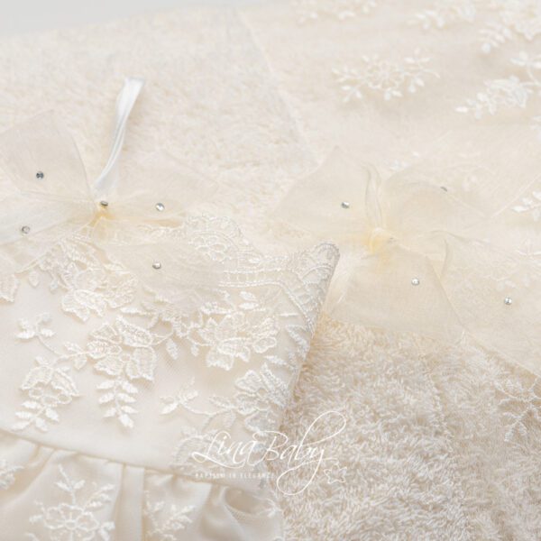 Luxury ”French Lace” christening cloth set Luxury ”French Lace” christening cloth set