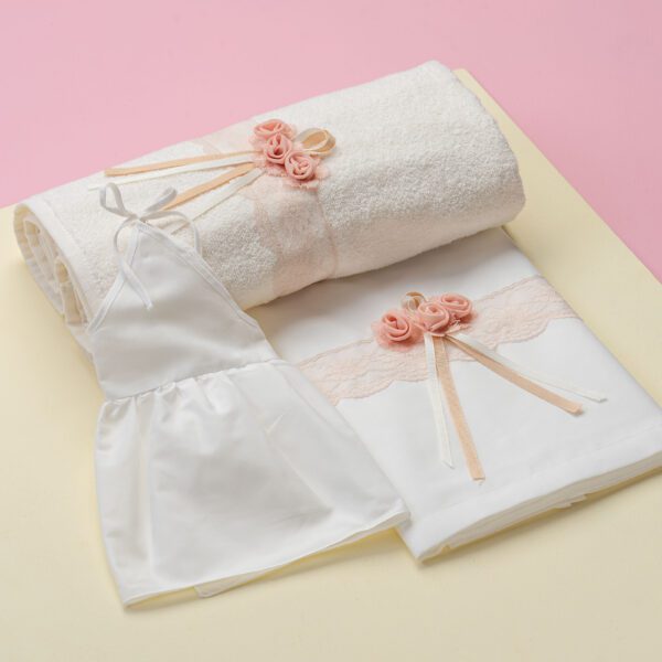 Essential “Sarah Kay” christening cloth set Essential “Sarah Kay” christening cloth set