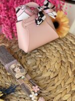 Λαμπάδα Dior με τσαντάκι