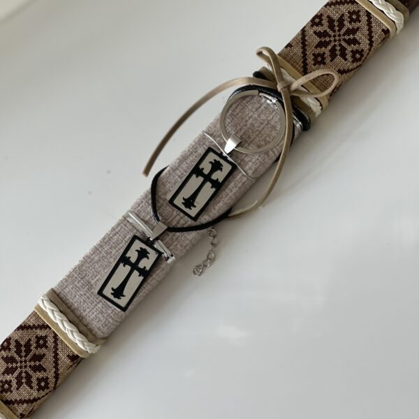 Εφηβική-Αντρική λαμπάδα  με set βραχιόλι και σταυρό λαιμού