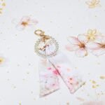 Μπομπονιέρα Charm με μαντιλάκι και πέρλες pink blossom