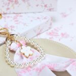 Μπομπονιέρα Charm με μαντιλάκι και πέρλες pink toile