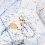 Μπομπονιέρα Charm με μαντιλάκι και πέρλες blue toile