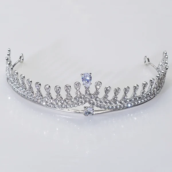 Τιάρα επάργυρη με κρύσταλλα